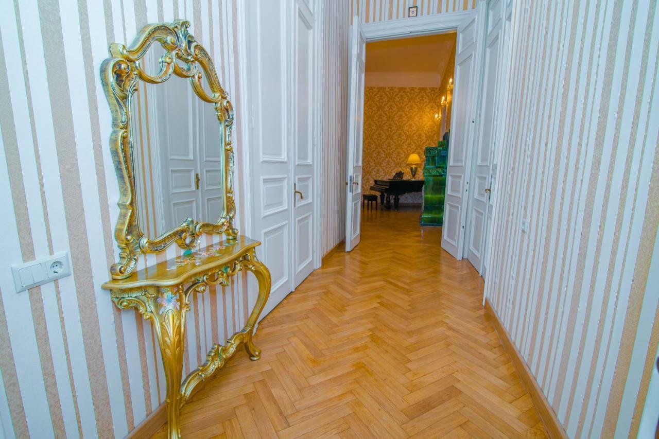 Solo Apartment In City Center Tbilisi Eksteriør bilde