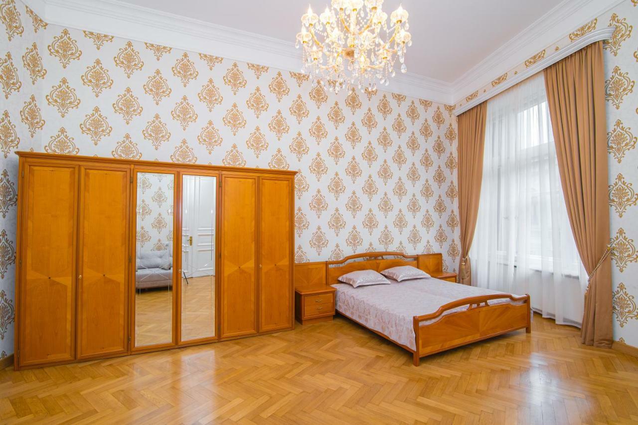 Solo Apartment In City Center Tbilisi Eksteriør bilde