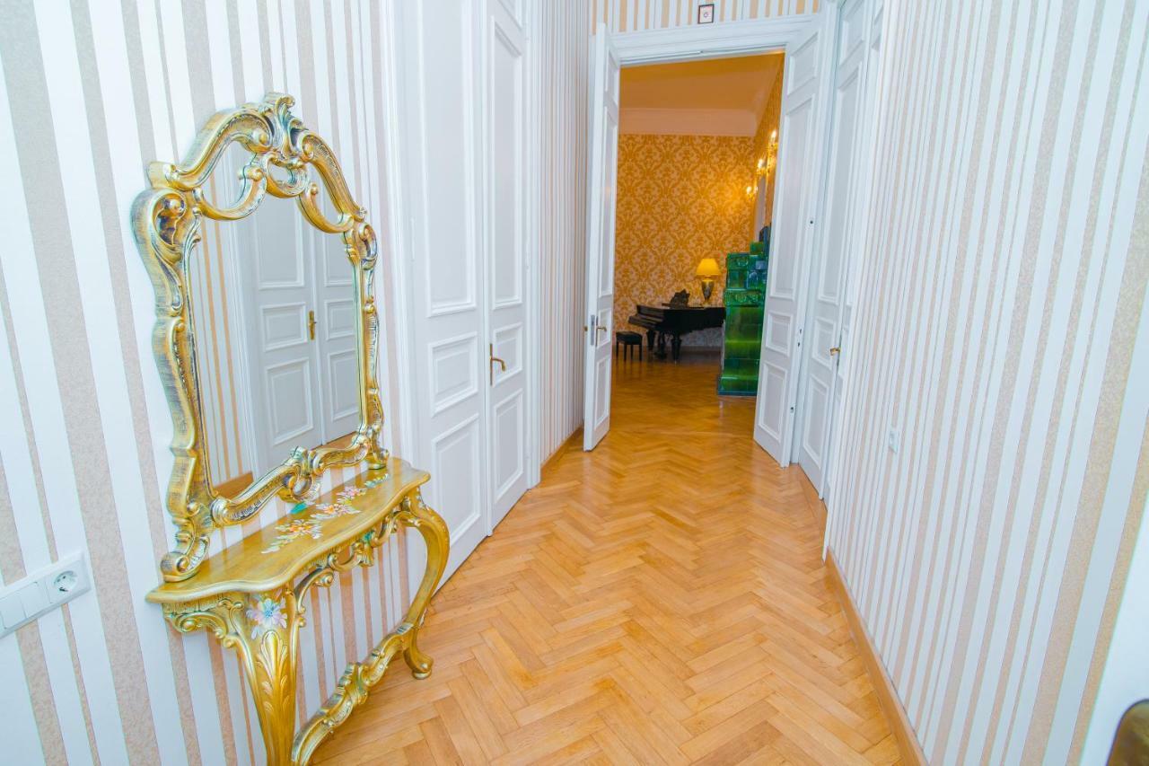 Solo Apartment In City Center Tbilisi Eksteriør bilde