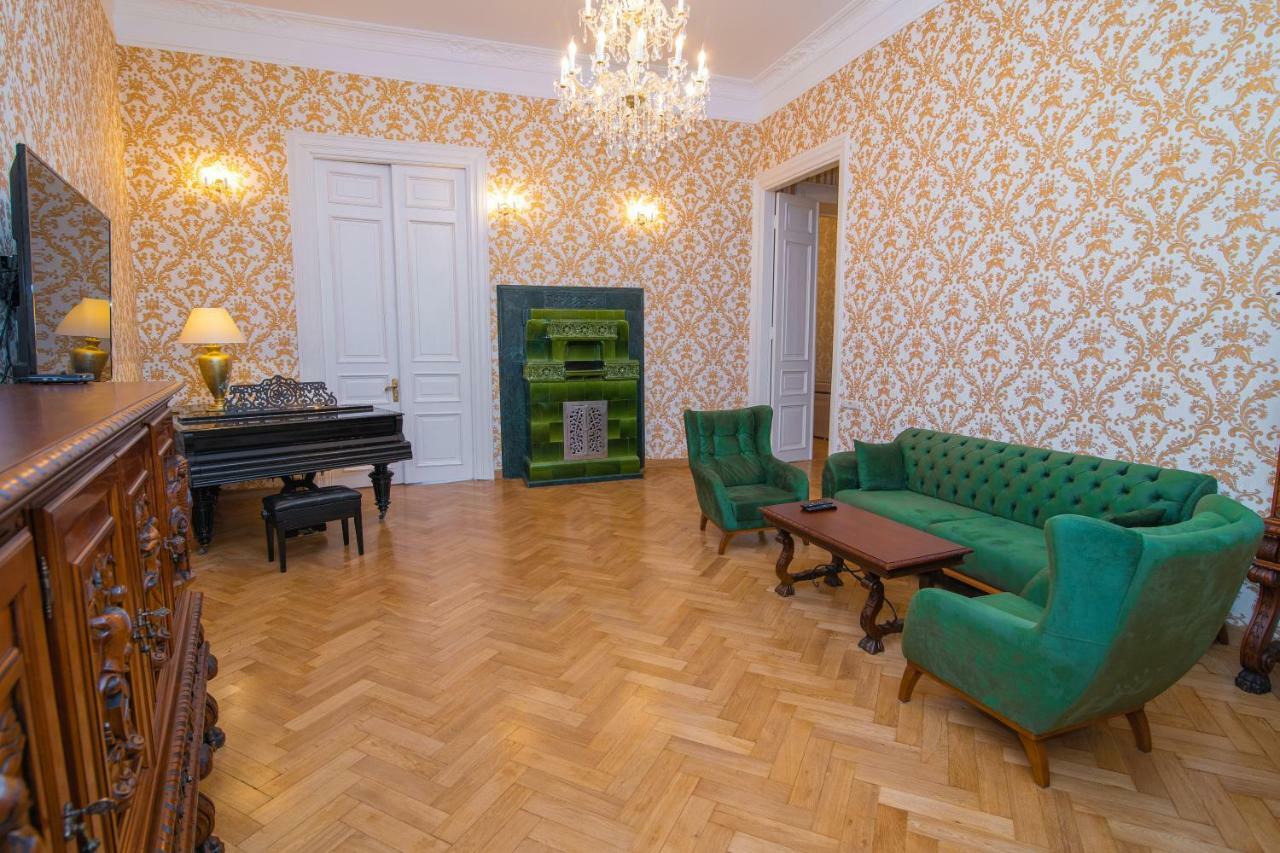 Solo Apartment In City Center Tbilisi Eksteriør bilde