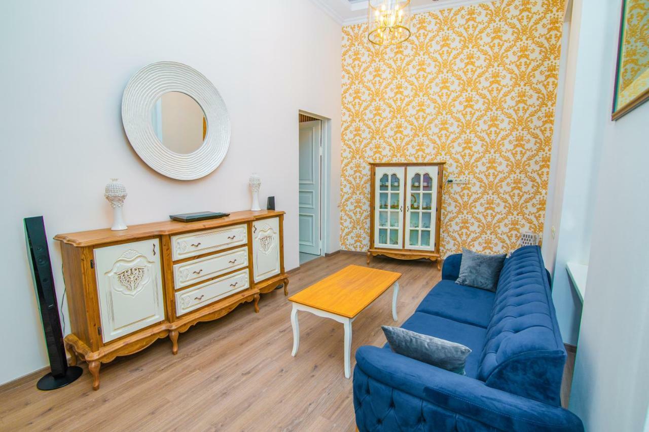 Solo Apartment In City Center Tbilisi Eksteriør bilde